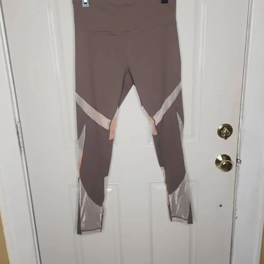 Zella taupe and peach color block leggings women's L